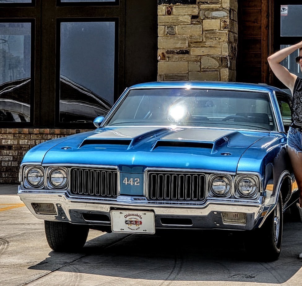 Hot rod automotive culture